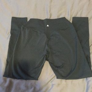 Balance Athletica Outlander OG Pine Pants Size M EUC